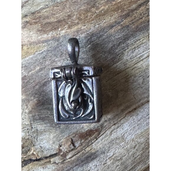 Vintage Sun West Sterling Silver Prayer Box Pendant Charm - Picture 9 of 9